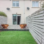 Gæstehus Guestready - Coastal Charm Near Sandymount Dublin