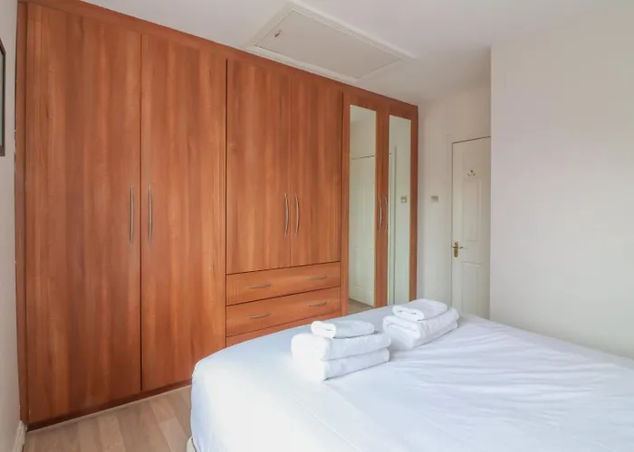 게스트하우스 Guestready - Coastal Charm Near Sandymount 4*