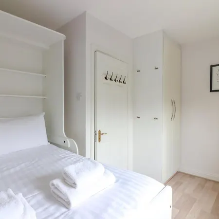 Gasthof Guestready - Coastal Charm Near Sandymount Dublin